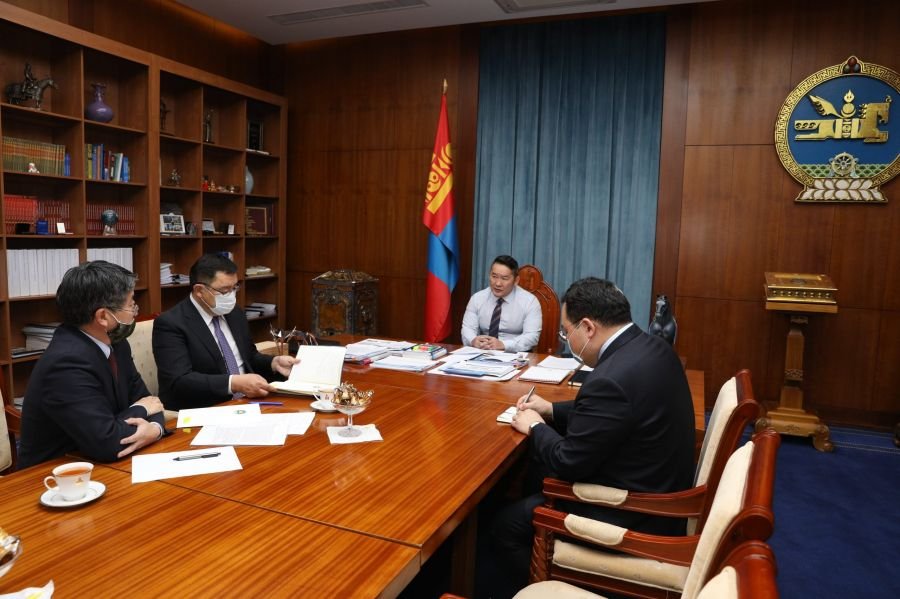 Монгол Улсын Ерөнхийлөгч Х.Баттулга Элчин сайд нарыг томилж, үүрэг чиглэл өглөө