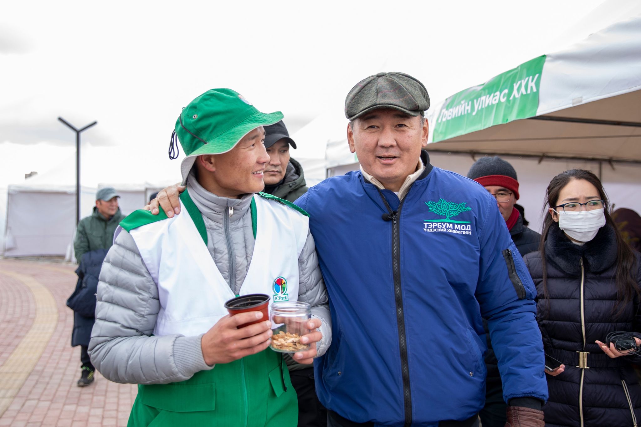 Монгол Улсын Ерөнхийлөгч У.Хүрэлсүх “Бүх нийтээр мод тарих үндэсний өдөр”-ийн өдөрлөгт оролцов
